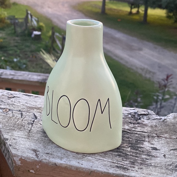Rae Dunn bloom vase mint green - Picture 2 of 3